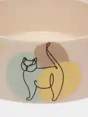 Бежевый миска для кошек