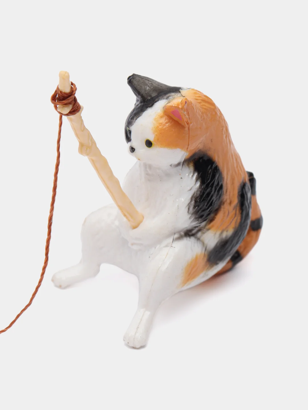 Кот рыбак