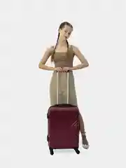 Бордовый чемодан на колесах, дорожный, пластиковый, размеры S, M, L