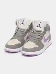 Серый металлик кроссовки женские высокие Nike, Air Jordan