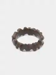 Серый кольцо металлическое мятая фактура 3 камня SW (18 размер)