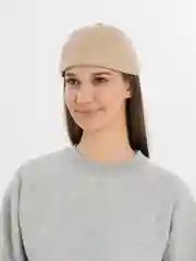 Бежевый кепка без козырька