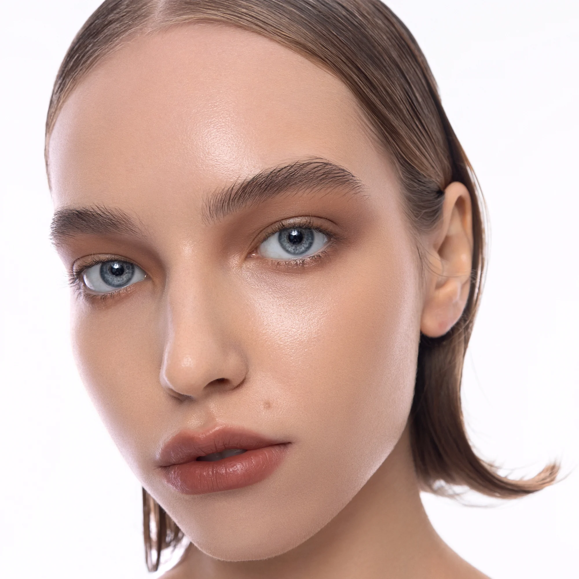 Консилер легкий Imitation Influence Beauty, тон 02