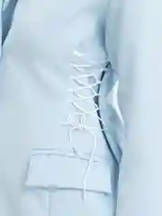 Белый пиджак женский с завязками , на шнуровке