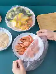 Прозрачный крышка пакет на резинке 100шт для хранения продуктов. Чехол шапочки для тарелок, посуды