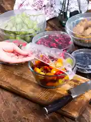 Прозрачный крышка пакет на резинке 100шт для хранения продуктов. Чехол шапочки для тарелок, посуды
