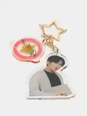 Белый брелок акриловый Srtay Kids (Стрей Кидс) k-pop