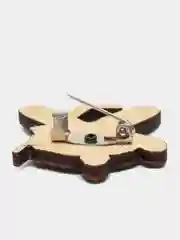Белый значки, броши, пины деревянные "Спорт"