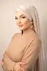 Бежевый платок мусульманский/Платок атласный/ Готовый платок/ Тюрбан /Хиджаб/Платок на никах/ADEMI