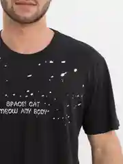 Черный футболка с принтом