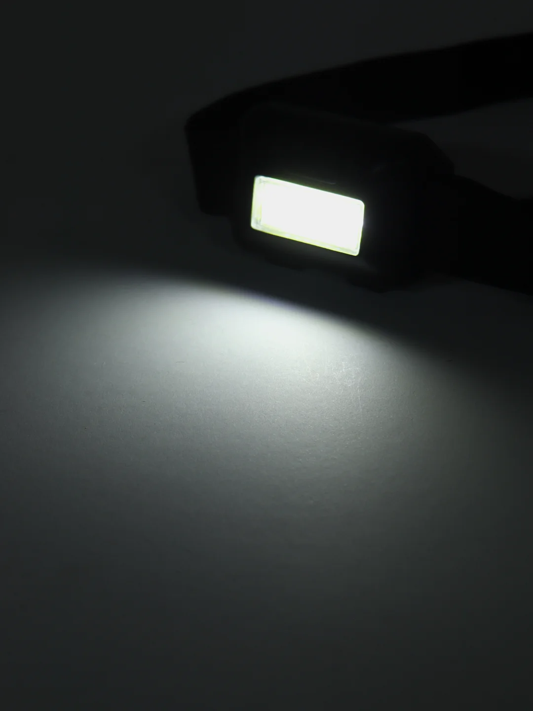Фонарь налобный 10W LED