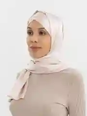 Молочный готовый платок из шелка