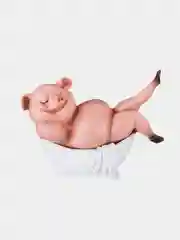 Фигурка "Свинка в ванной"