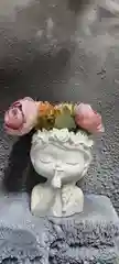 Белый кашпо, ваза, фигурка девушка, статуэтка 10 см