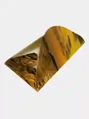 Красный конверт для денег подарочный