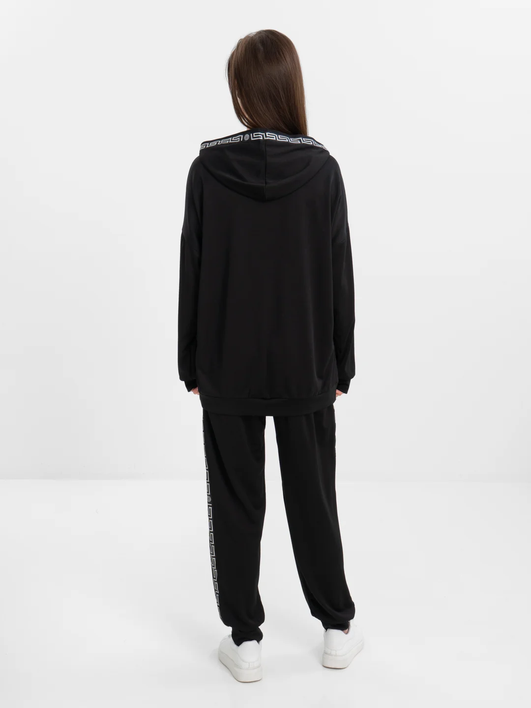 Костюм двойка черный, женский,большие размеры,60( 5XL),62( 6XL),64( 7XL),66(8XL)