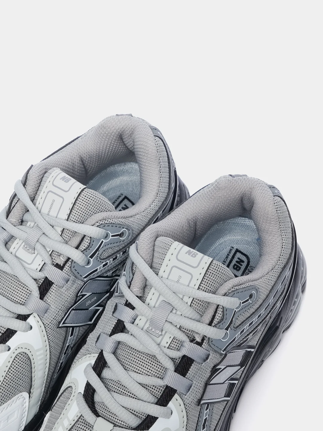 Тёмно-серый кроссовки мужские с логотипом New Balance 1906