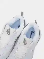 Белый мужские кроссовки с логотипом Nike m2k tekno