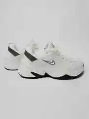 Белый женские кроссовки с логотипом Nike m2k tekno