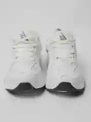 Белый женские кроссовки с логотипом Nike m2k tekno