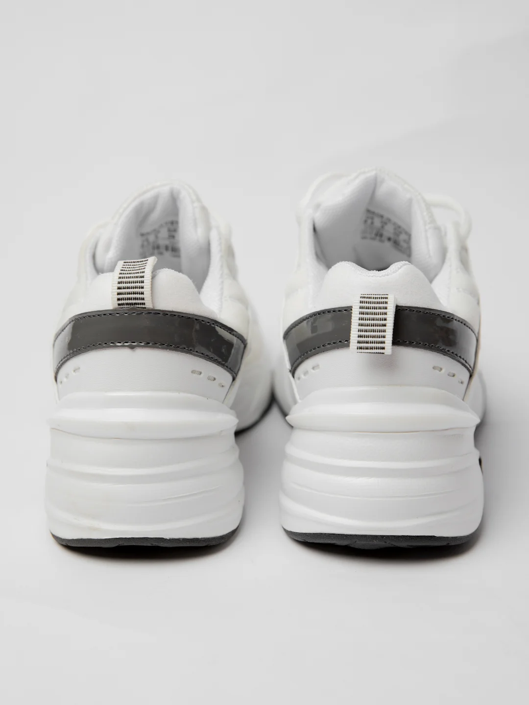 Белый женские кроссовки с логотипом Nike m2k tekno