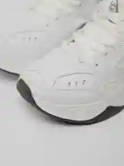 Белый женские кроссовки с логотипом Nike m2k tekno