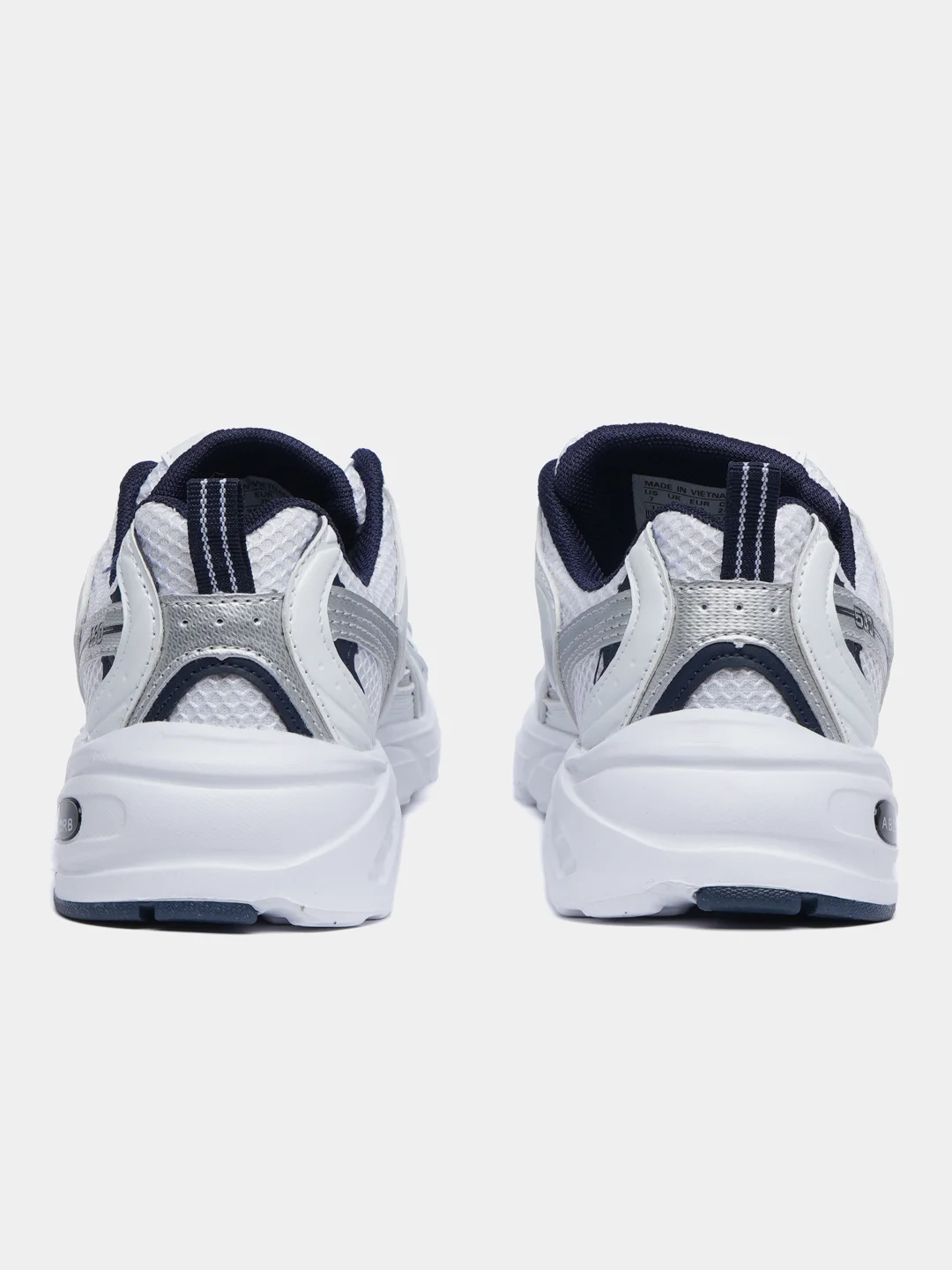 Кроссовки женские с логотипом New Balance 530