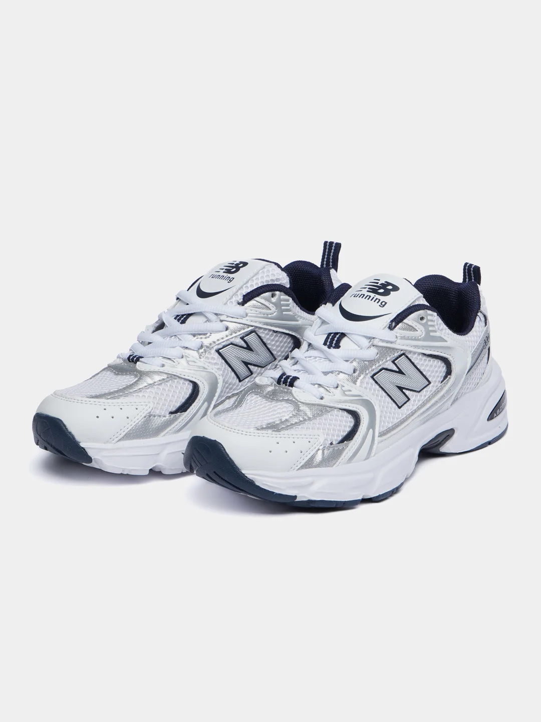 Кроссовки женские с логотипом New Balance 530