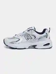 Кроссовки женские с логотипом New Balance 530