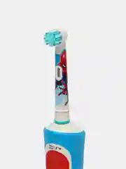 Электрическая зубная щетка Oral-B Vitality Pro Kids D103 Spider-Man