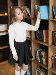Джемпер для девочки Утенок, школьный