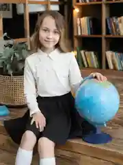 Джемпер для девочки Утенок, школьный