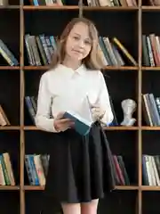 Джемпер для девочки Утенок, школьный