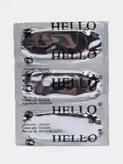 Презервативы Hello, разные цвета, 3 штуки в упаковке