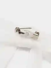 Белый брошки для блузок
