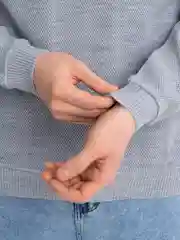 Серый мужской джемпер