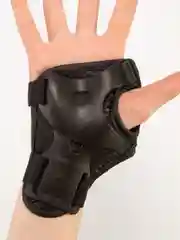Черный комплект детской защиты