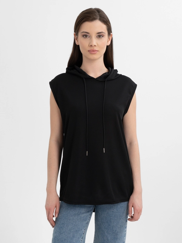 Trend D / Футболка женская черная с капюшоном Unisex