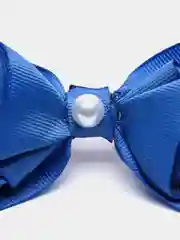Розовый бантик на резинке