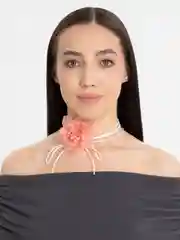Пудровый чокер цветок, украшение на шею роза
