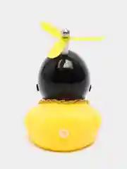 Серый утка игрушка в машину, уточка в машину в шлеме с пропеллером в очках