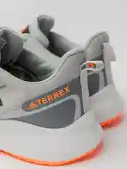 Мужские кроссовки с логотипом Adidas Terrex
