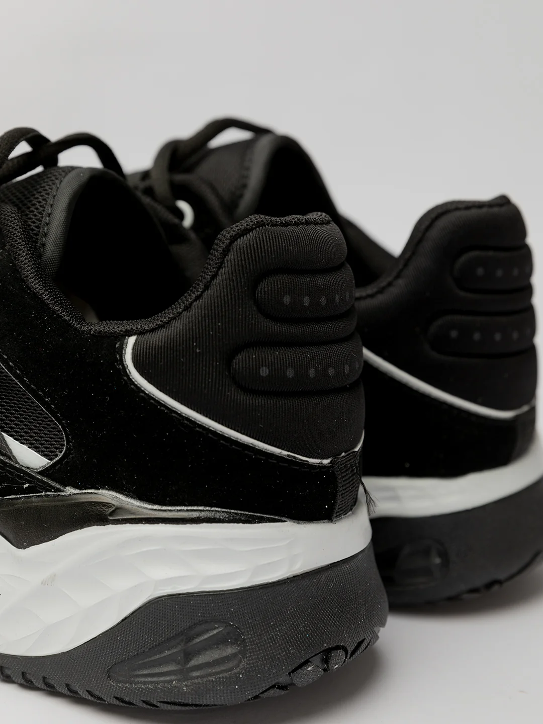 Мужские кроссовки с логотипом Adidas Niteball
