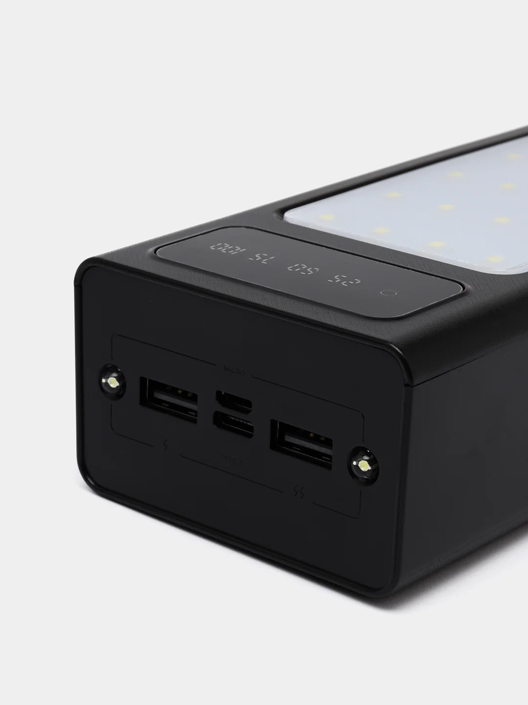 Power bank 50000 mah с быстрой зарядкой и фонарем , 4 кабеля и 4 USB порта