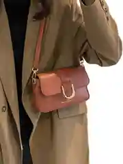 Женская сумка через плечо