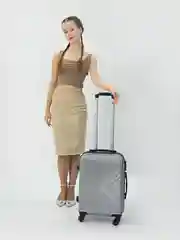 Серый чемодан на колесах, дорожный, пластиковый, размеры S, M, L