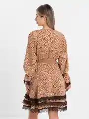 Бежевый платье женское с рюшами