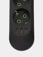 Черный сетевой фильтр-удлинитель с 3 USB портами