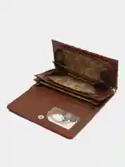 Коричневый кошелек женский
