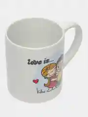 Кружка в подарочной упаковке "Love is...", 220 мл, фарфор